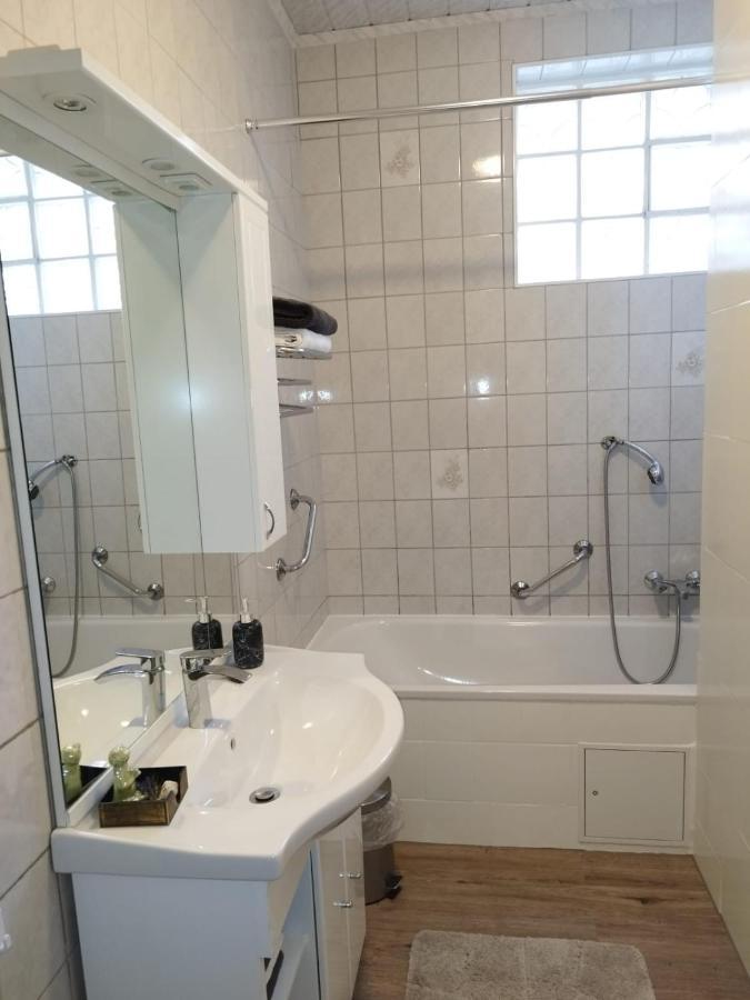 Ferienwohnung Maks Und Kris Sankt Andrä bei Frauenkirchen エクステリア 写真
